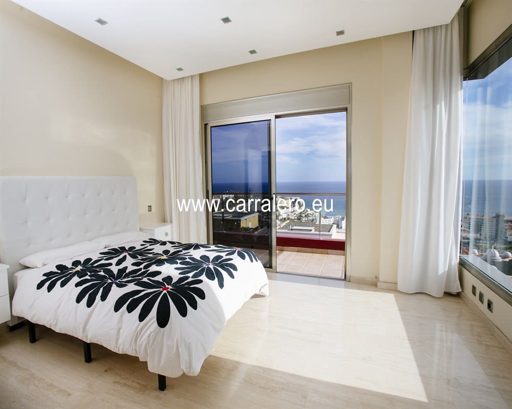 3 bedroom Villa for sale in San Agustin with pool garage - € 1,700,000 (Ref: 10130841)