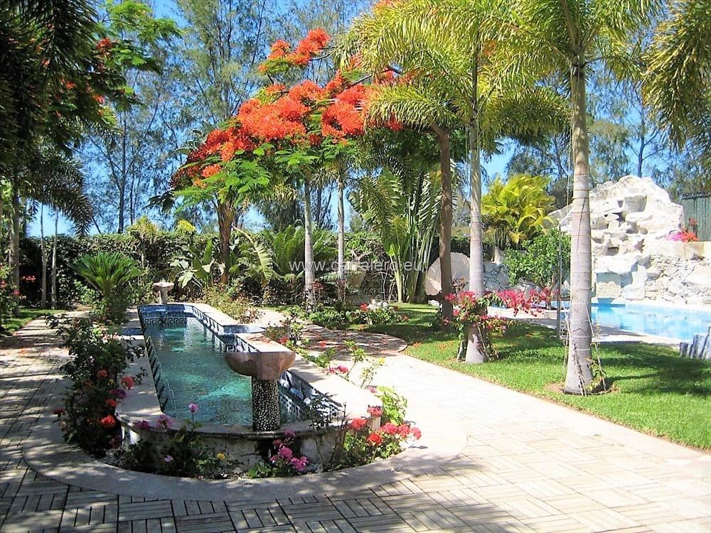 7 soverom Villa til salgs i Maspalomas med svømmebasseng garasje - € 3 900 000 (Ref: 4422261)