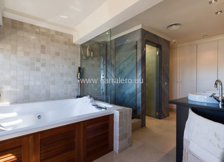 5 soveværelse Villa til salg i San Agustin med swimmingpool garage - € 1.750.000 (Ref: 4461547)