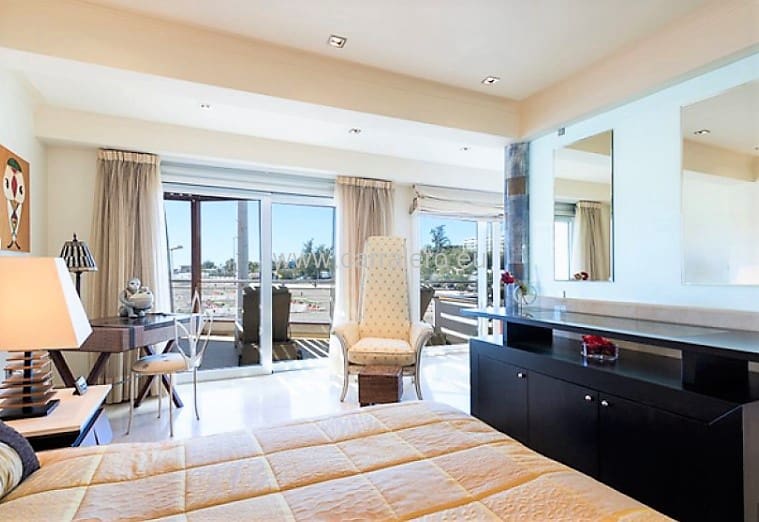 5 soveværelse Villa til salg i San Agustin med swimmingpool garage - € 1.750.000 (Ref: 4461547)