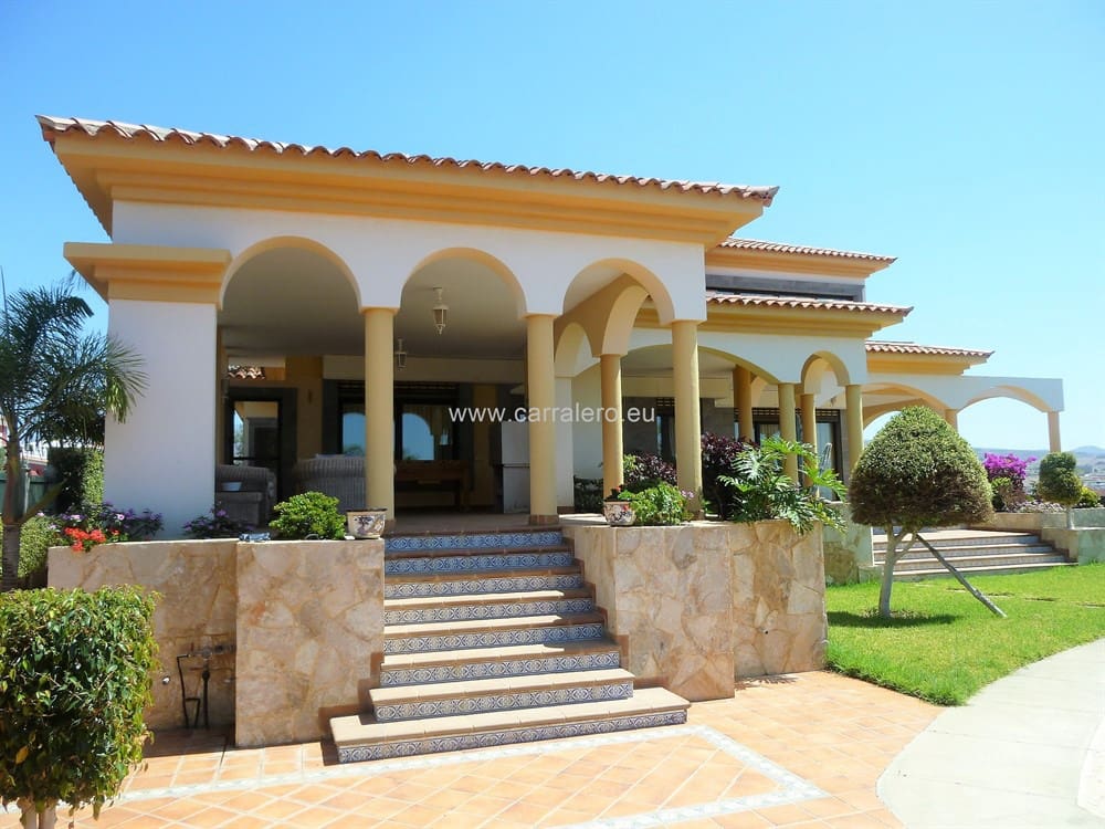 6 soveværelse Villa til salg i Sonneland med swimmingpool garage - € 3.500.000 (Ref: 4461548)