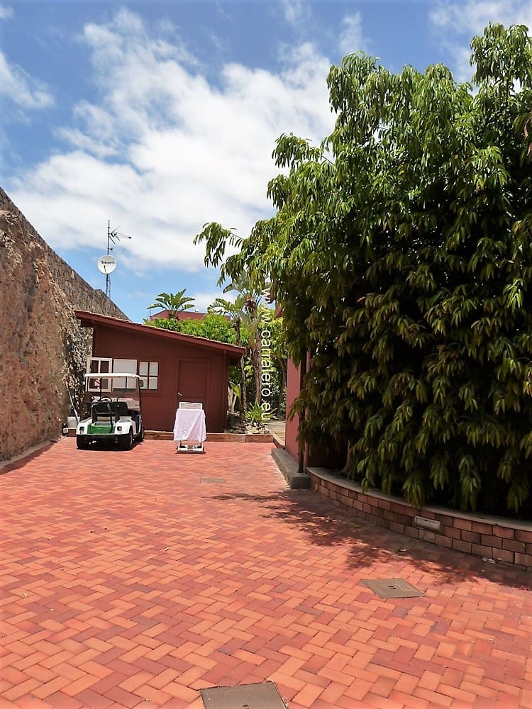 3 bedroom Villa for sale in Salobre Golf with pool garage - € 2,150,000 (Ref: 4606077)