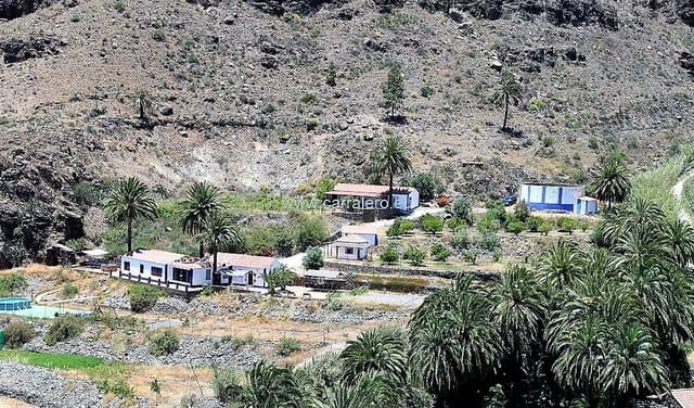 8 bedroom Finca/Country House for sale in Fataga, San Bartolomé de Tirajana with pool - € 990,000 (Ref: 4709083)