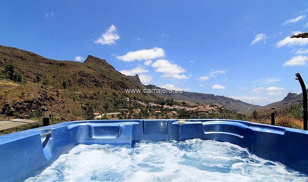 8 soveværelse Finca/Landehus til salg i Fataga med swimmingpool - € 990.000 (Ref: 4709083)