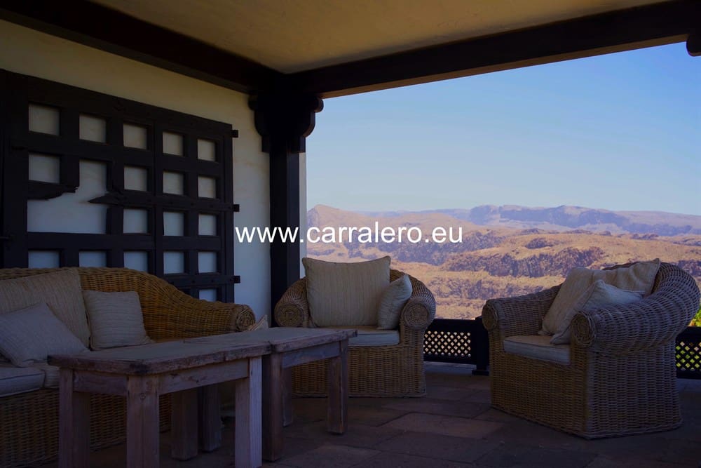 6 soveværelse Villa til salg i Monte Leon med swimmingpool garage - € 1.550.000 (Ref: 6269486)