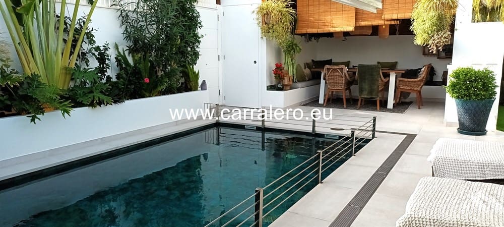 3 soveværelse Semi-Rækkehus til salg i Playa del Ingles med swimmingpool garage - € 1.490.000 (Ref: 8726032)