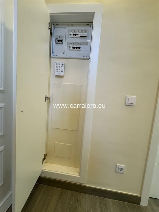 4 soveværelse Semi-Rækkehus til salg i Castillo del Romeral med garage - € 449.000 (Ref: 8796682)