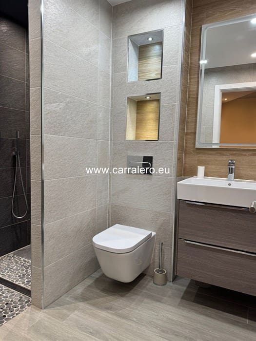 4 soveværelse Semi-Rækkehus til salg i Castillo del Romeral med garage - € 449.000 (Ref: 8796682)