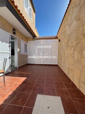 4 bedroom Semi-detached Villa for sale in Castillo del Romeral, San Bartolomé de Tirajana with garage - € 449,000 (Ref: 8796682)