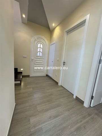 4 bedroom Semi-detached Villa for sale in Castillo del Romeral, San Bartolomé de Tirajana with garage - € 449,000 (Ref: 8796682)