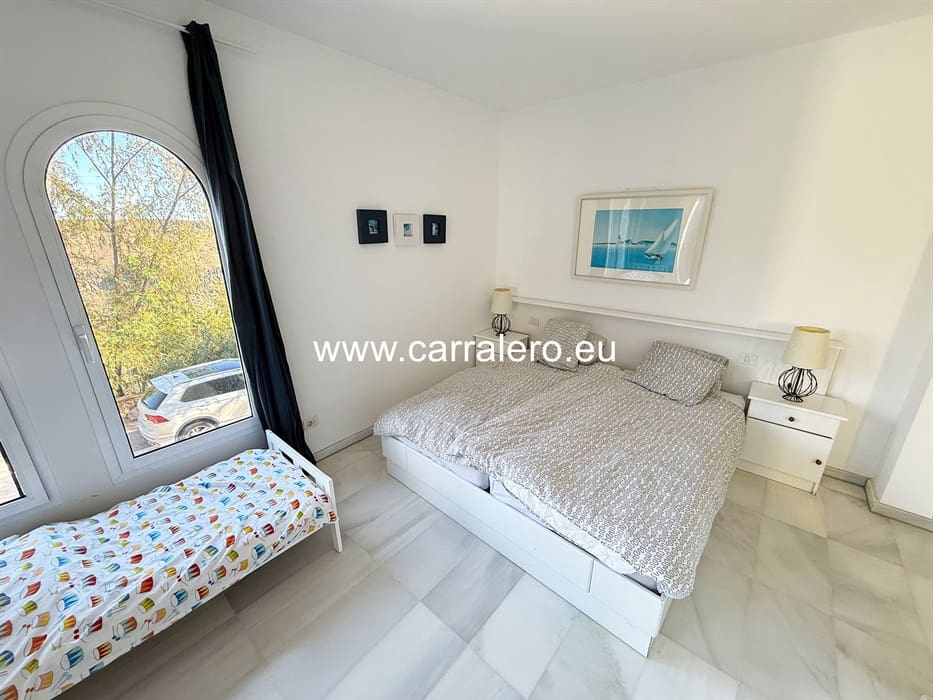 7 slaapkamer Villa te koop in Monte Leon met zwembad garage - € 2.290.000 (Ref: 9075572)