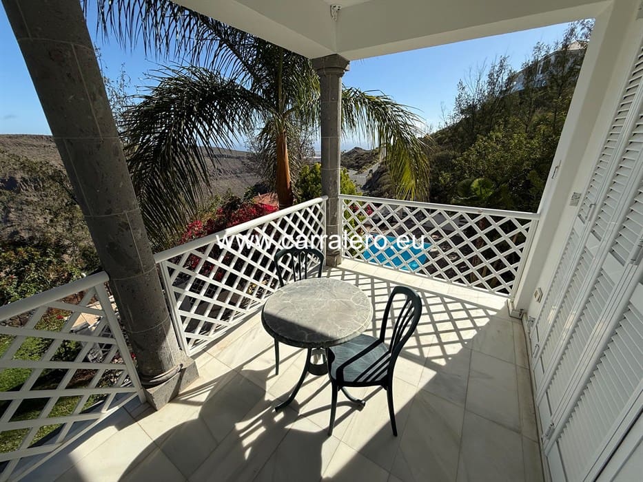 7 slaapkamer Villa te koop in Monte Leon met zwembad garage - € 2.290.000 (Ref: 9075572)