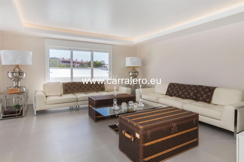 5 soveværelse Villa til salg i Meloneras med swimmingpool garage - € 2.800.000 (Ref: 9311442)