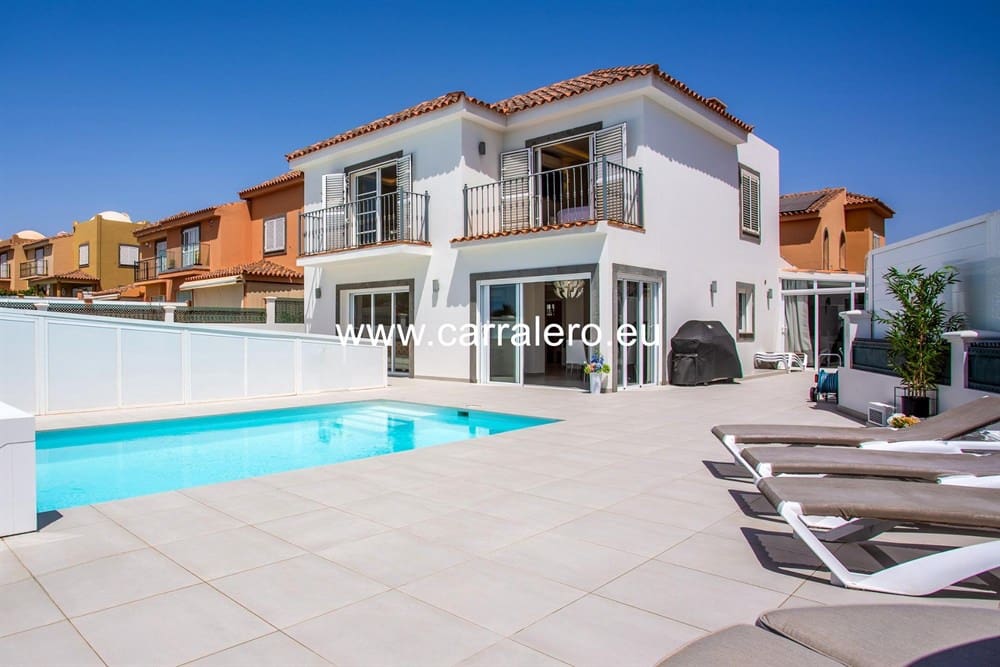 5 soveværelse Villa til salg i Meloneras med swimmingpool garage - € 2.800.000 (Ref: 9311442)