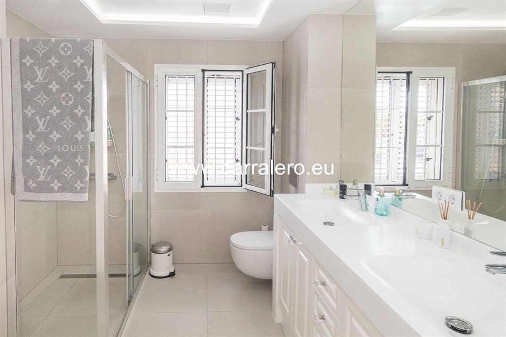 5 soveværelse Villa til salg i Meloneras med swimmingpool garage - € 2.800.000 (Ref: 9311442)