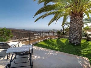 5 makuuhuone Huvila myytävänä paikassa Monte León, San Bartolomé de Tirajana mukana uima-altaan 
autotalli - 1 035 000 € (Ref: 9396835)