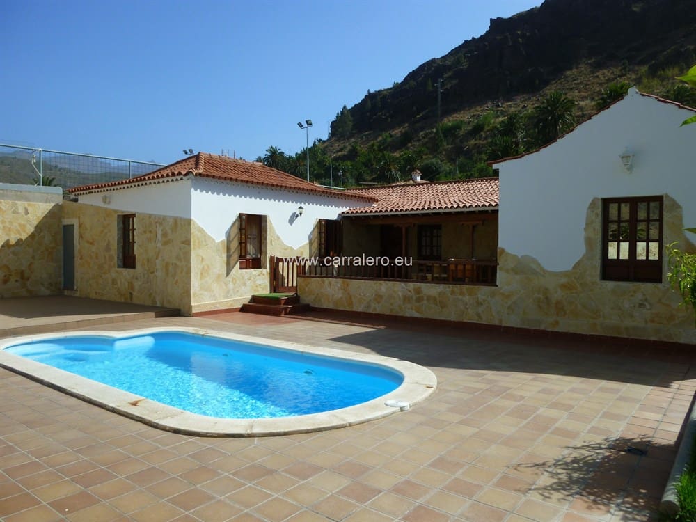 Finca/Casa Rural de 4 habitaciones en Fataga en venta con garaje - 690.000 € (Ref: 9511118)