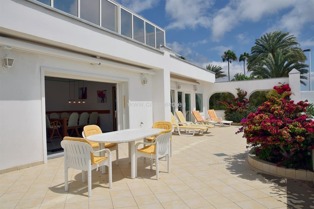 3 slaapkamer Bungalow te koop in Playa del Ingles met zwembad garage - € 1.590.000 (Ref: 9532410)