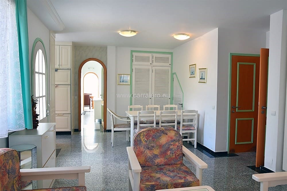 3 slaapkamer Bungalow te koop in Playa del Ingles met zwembad garage - € 1.590.000 (Ref: 9532410)