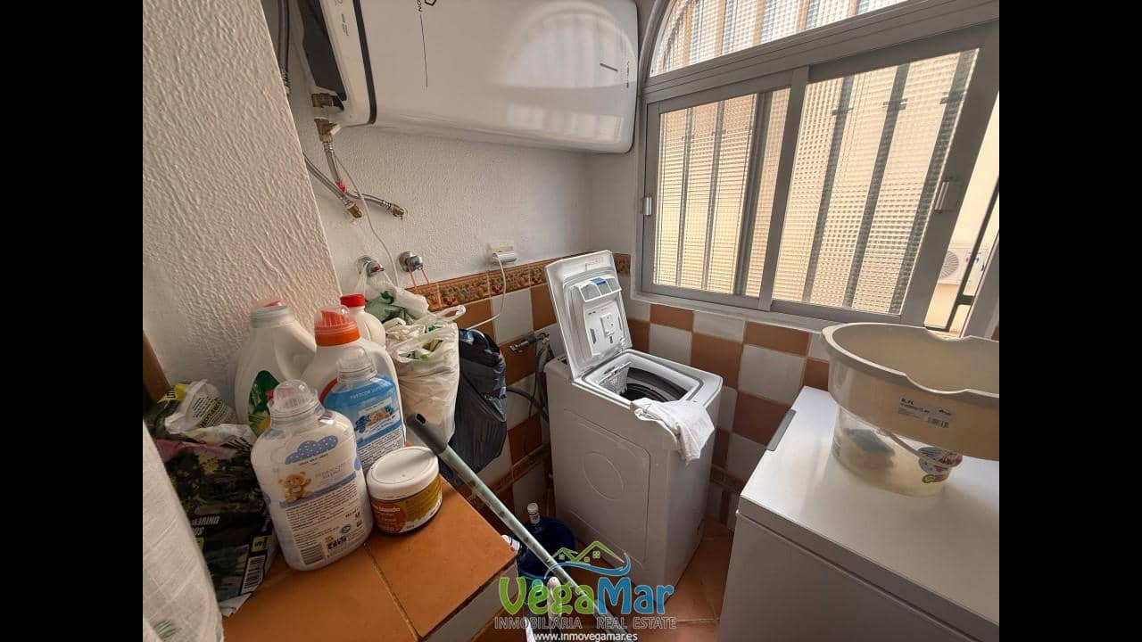3 bedroom Flat for rent in Almunecar with pool garage - € 900 (Ref: 10024733)