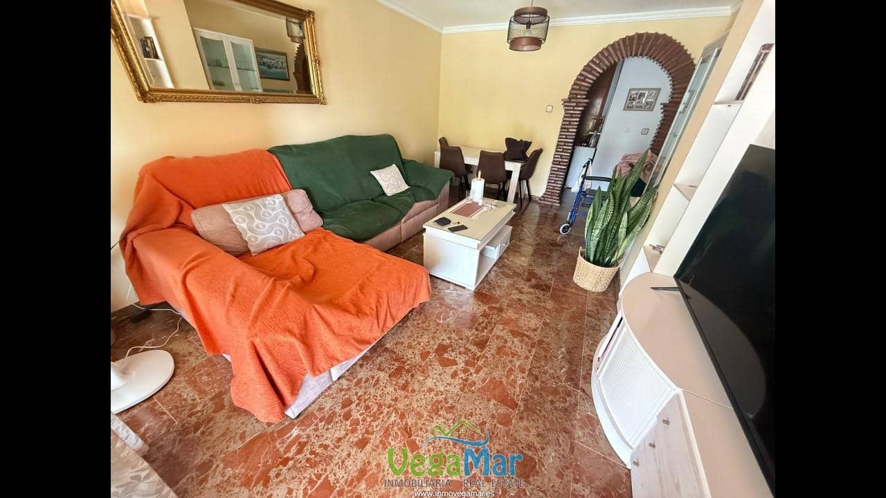 3 bedroom Flat for rent in Almunecar with pool garage - € 900 (Ref: 10024733)