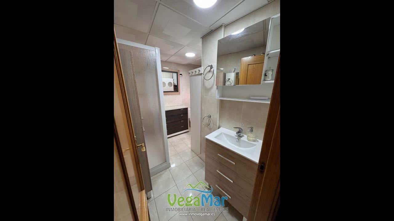2 sovrum Lägenhet att hyra i Almunecar - 750 € (Ref: 10027610)
