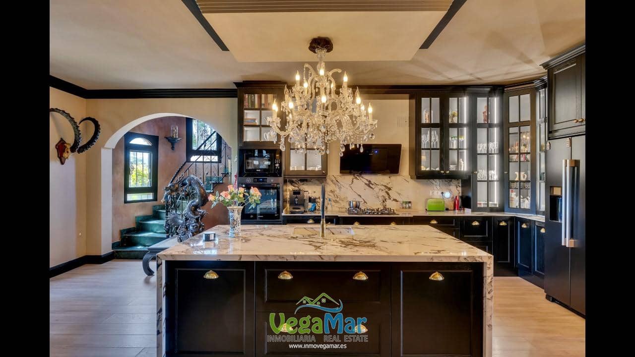 4 bedroom Finca/Country House for sale in Freila - € 1,340,000 (Ref: 10037706)