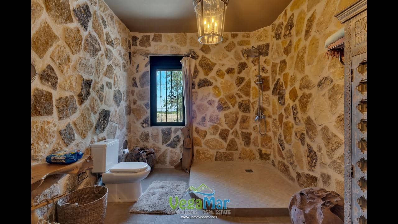 4 bedroom Finca/Country House for sale in Freila - € 1,340,000 (Ref: 10037706)