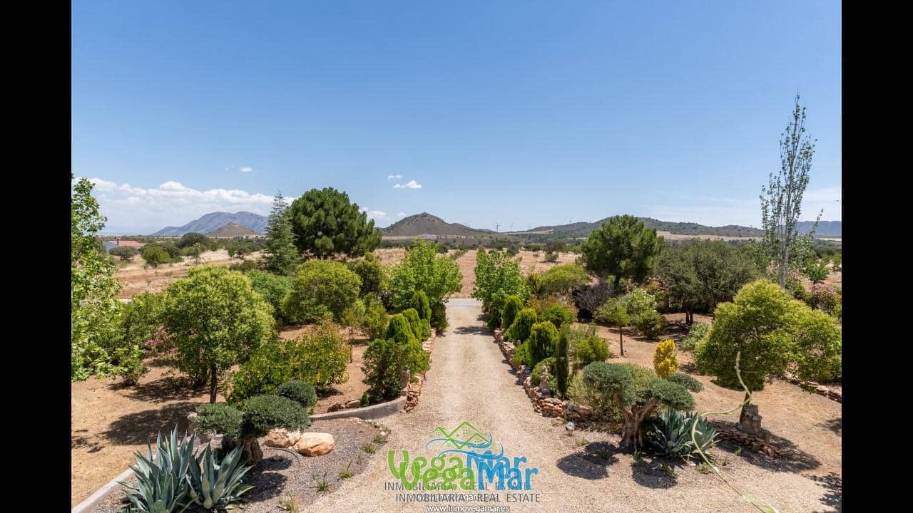 4 bedroom Finca/Country House for sale in Freila - € 1,340,000 (Ref: 10037706)