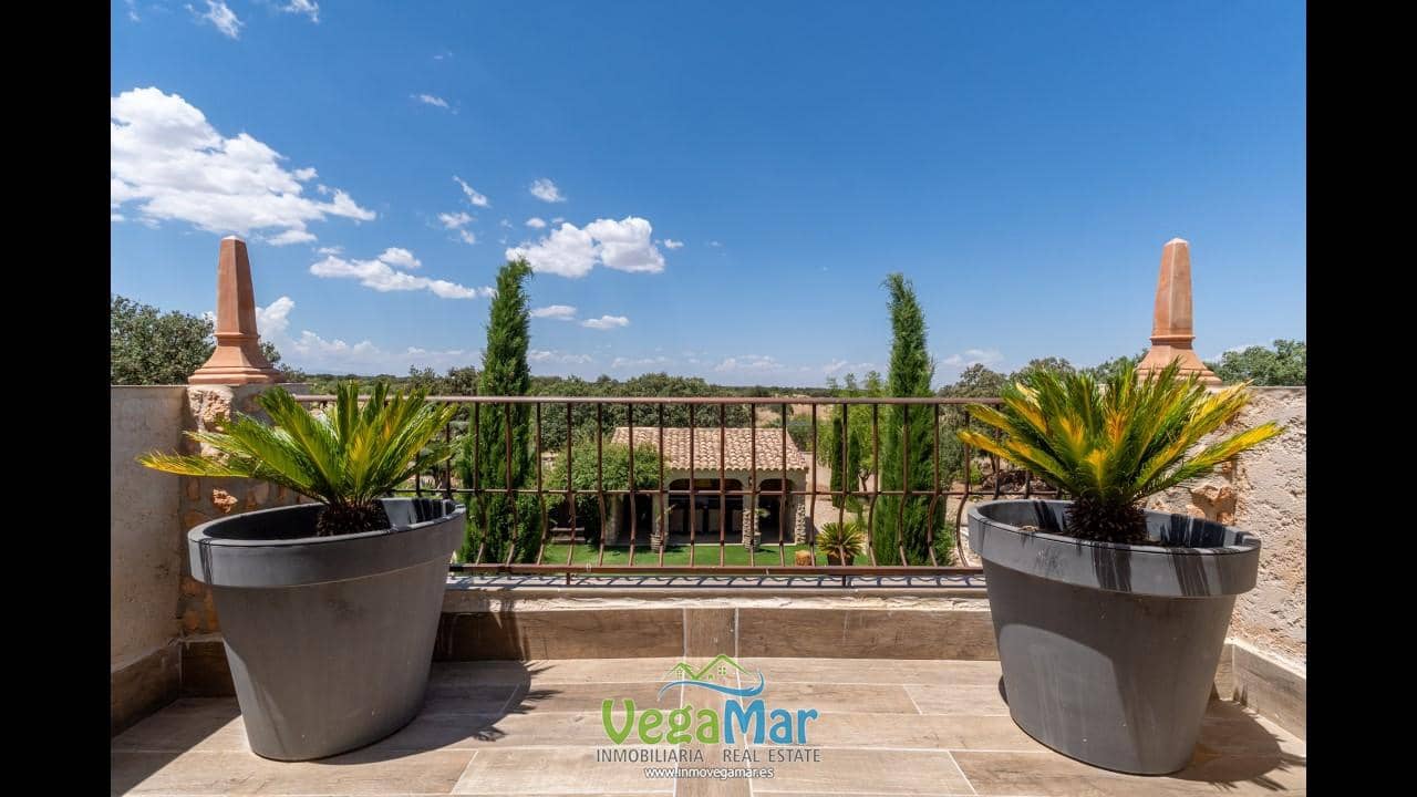 4 bedroom Finca/Country House for sale in Freila - € 1,340,000 (Ref: 10037706)