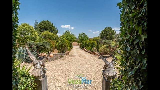 4 bedroom Finca/Country House for sale in Freila - € 1,340,000 (Ref: 10037706)