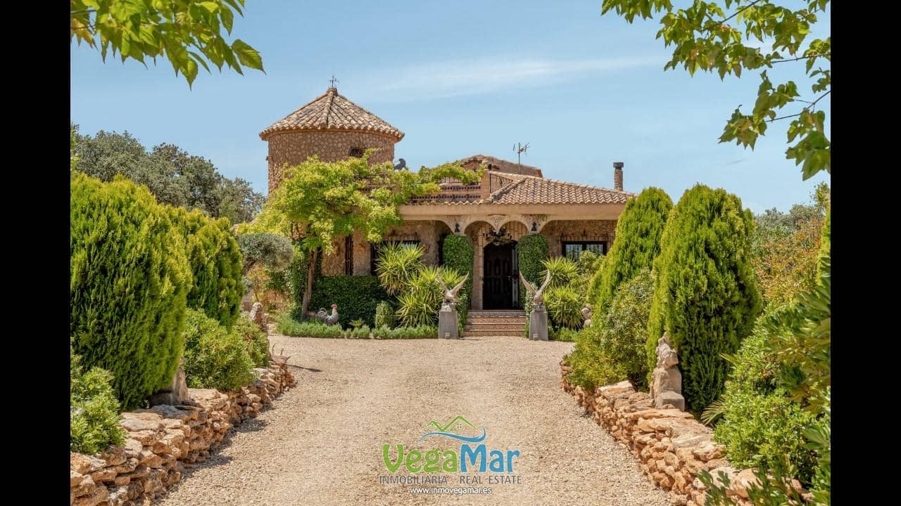 4 bedroom Finca/Country House for sale in Freila - € 1,340,000 (Ref: 10037706)