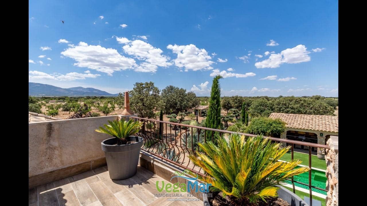 4 bedroom Finca/Country House for sale in Freila - € 1,340,000 (Ref: 10037706)