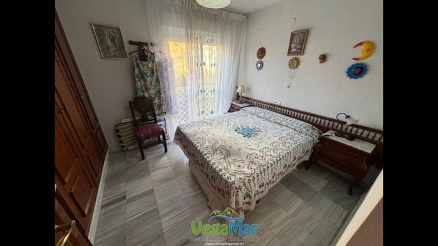 2 soveværelse Lejlighed til leje i La Herradura, Almuñécar med swimmingpool garage - € 700 (Ref: 10062808)