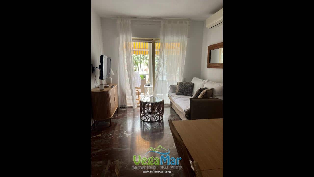 Piso de 1 habitación en Almuñécar en venta - 304.000 € (Ref: 10077139)
