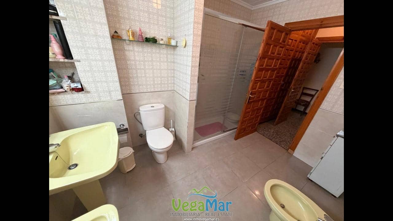 4 sovrum Lägenhet till salu i Almunecar - 465 000 € (Ref: 10101376)