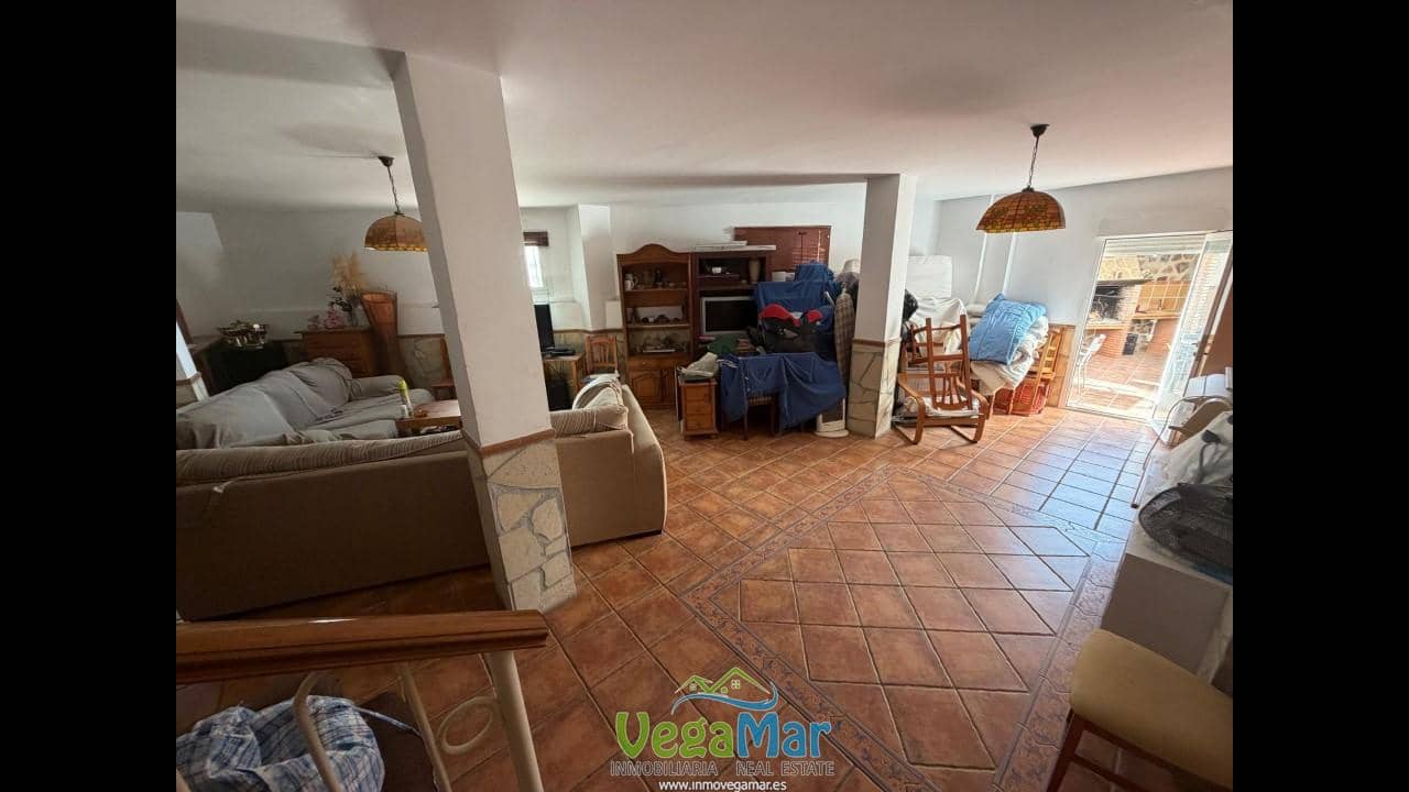 4 camera da letto Villa in vendita in Nerja con garage - 465.000 € (Rif: 10127481)