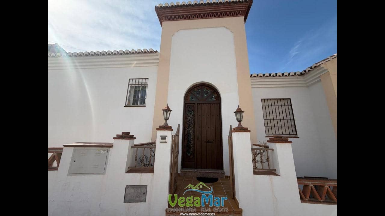 4 camera da letto Villa in vendita in Nerja con garage - 465.000 € (Rif: 10127481)