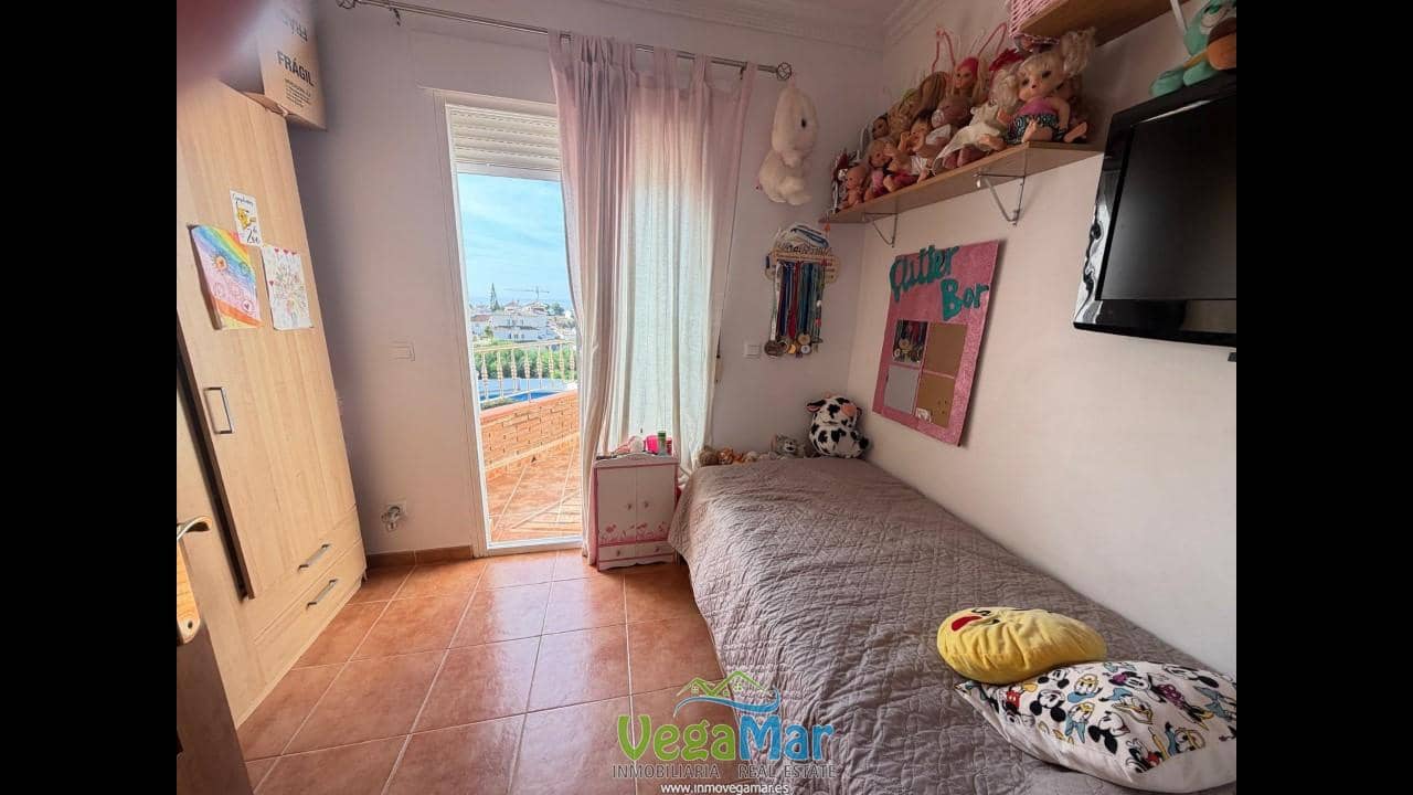 4 camera da letto Villa in vendita in Nerja con garage - 465.000 € (Rif: 10127481)