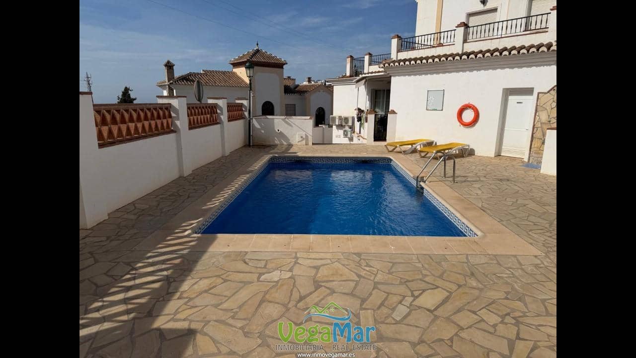4 camera da letto Villa in vendita in Nerja con garage - 465.000 € (Rif: 10127481)