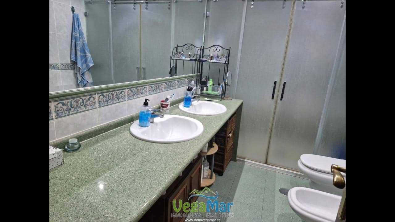 3 quarto Apartamento para venda em Almunecar com garagem - 355 000 € (Ref: 10135330)