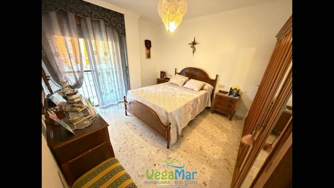 3 quarto Apartamento para venda em Almunecar com garagem - 355 000 € (Ref: 10135330)
