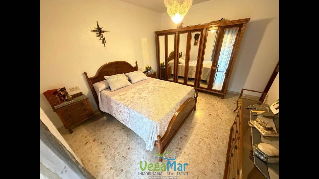 3 quarto Apartamento para venda em Almunecar com garagem - 355 000 € (Ref: 10135330)