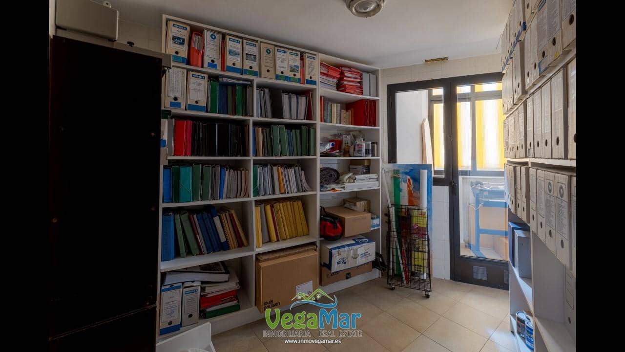 3 soveværelse Lejlighed til salg i Almunecar med garage - € 332.000 (Ref: 10148258)