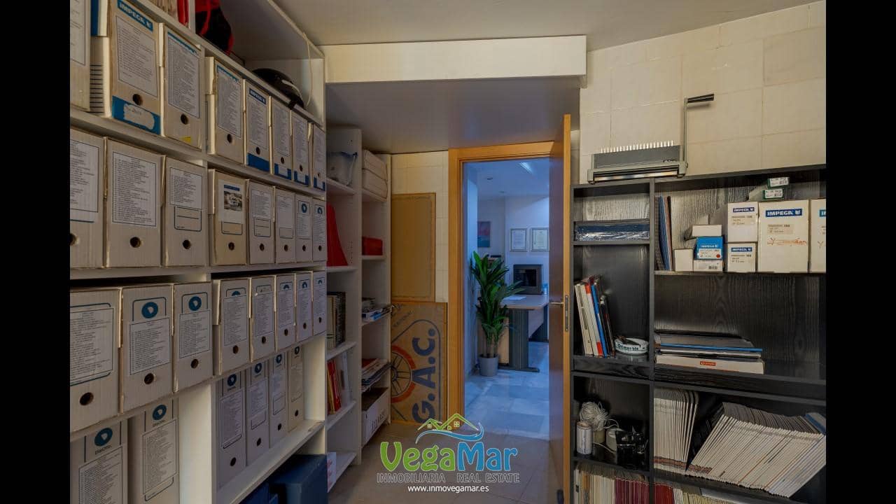 3 soveværelse Lejlighed til salg i Almunecar med garage - € 332.000 (Ref: 10148258)