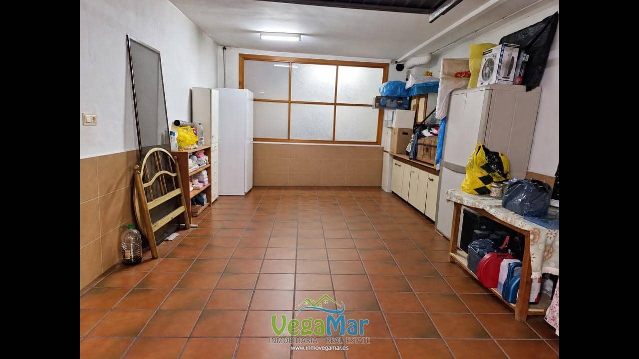 3 soveværelse Villa til salg i Almunecar med garage - € 499.000 (Ref: 10158632)