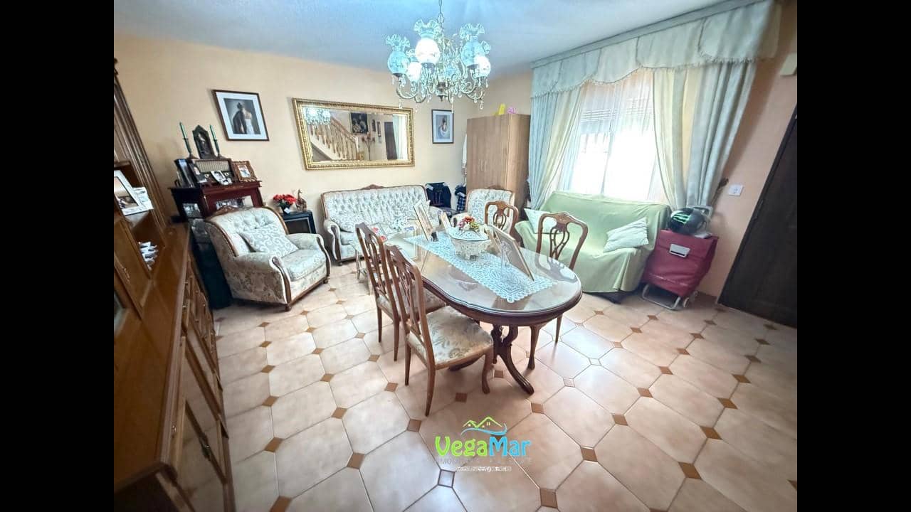 3 soveværelse Villa til salg i Almunecar - € 180.000 (Ref: 3805818)