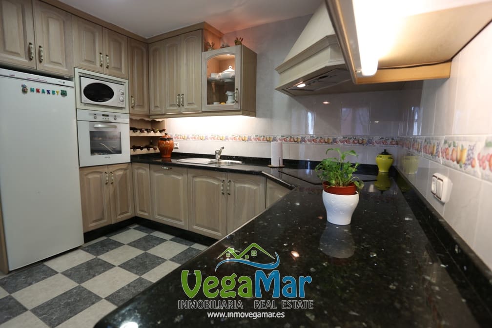 6 bedroom Villa for sale in Almunecar - € 2,900,000 (Ref: 3805847)