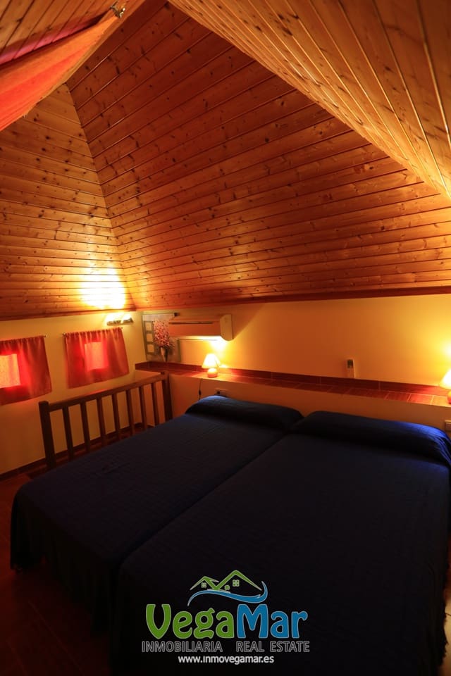 6 bedroom Villa for sale in Almunecar - € 2,900,000 (Ref: 3805847)