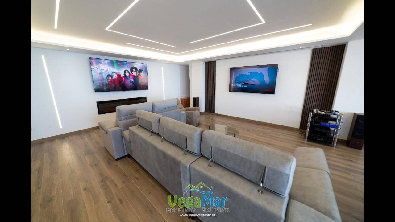 6 bedroom Villa for sale in Almunecar - € 2,900,000 (Ref: 3805847)